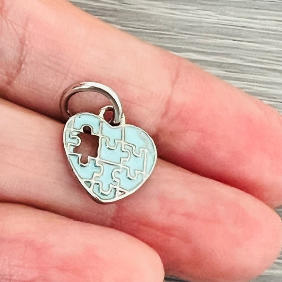 Blue enamel Silver plated Puzzle heart Bracelet charm - Picture 3 of 5